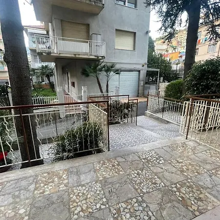 Laura - Via Martiri 217 Appartement San Remo